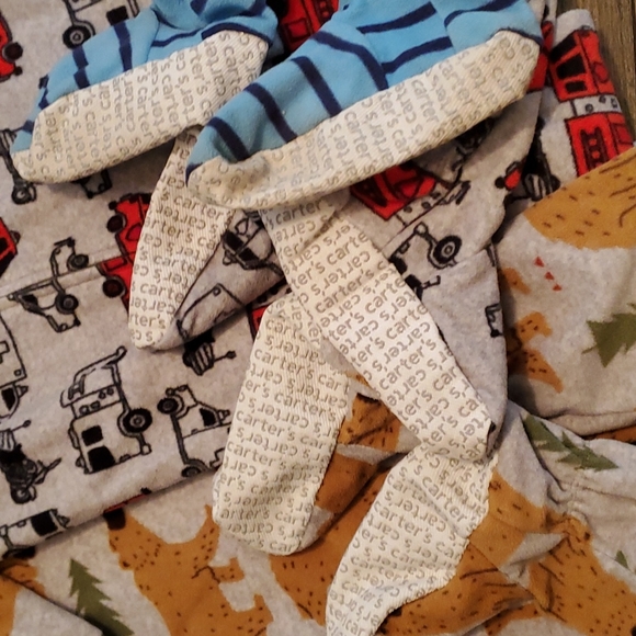 *SOLD*Toddler Bundle Footie Sleepers size 5T - Picture 5 of 6